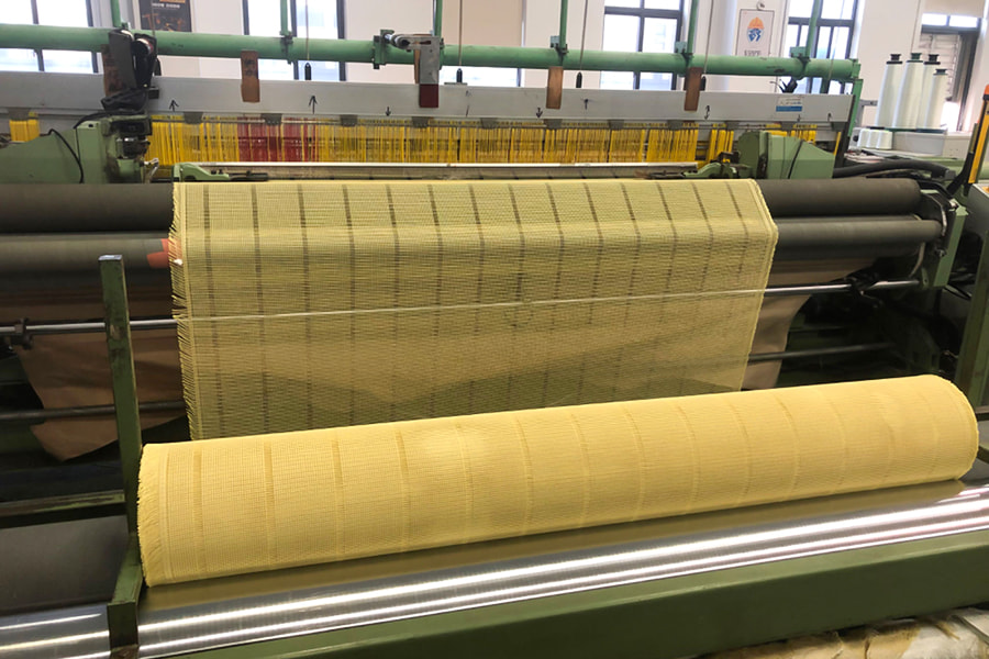 Gulungan Kain Mesh bertetulang aramid berkekuatan tinggi – untuk bahan asas komposit